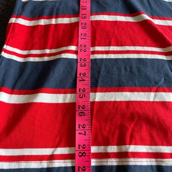 NWT Nike Tee - Picture 3 of 5